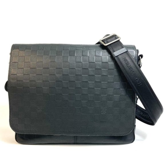 Louis Vuitton Black Crossbody Bag - Picture 1 of 12